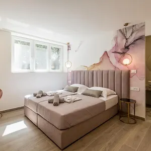 Gostinjska kuća Diamond Luxury, Split