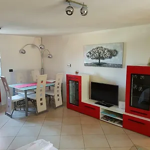 Chuck Appartement Vrh (Krk)